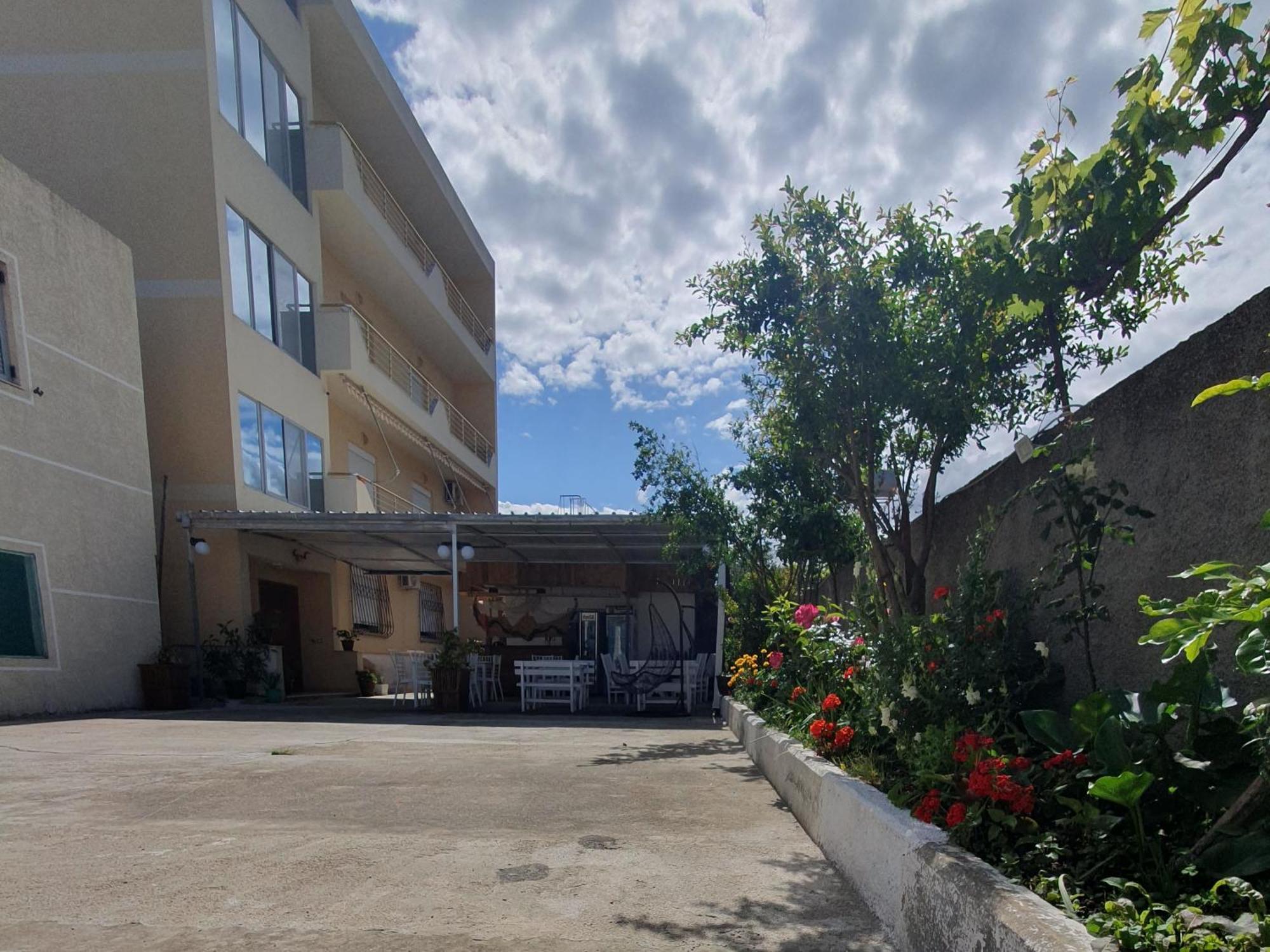 L&G Hotel Vlorë Exterior foto