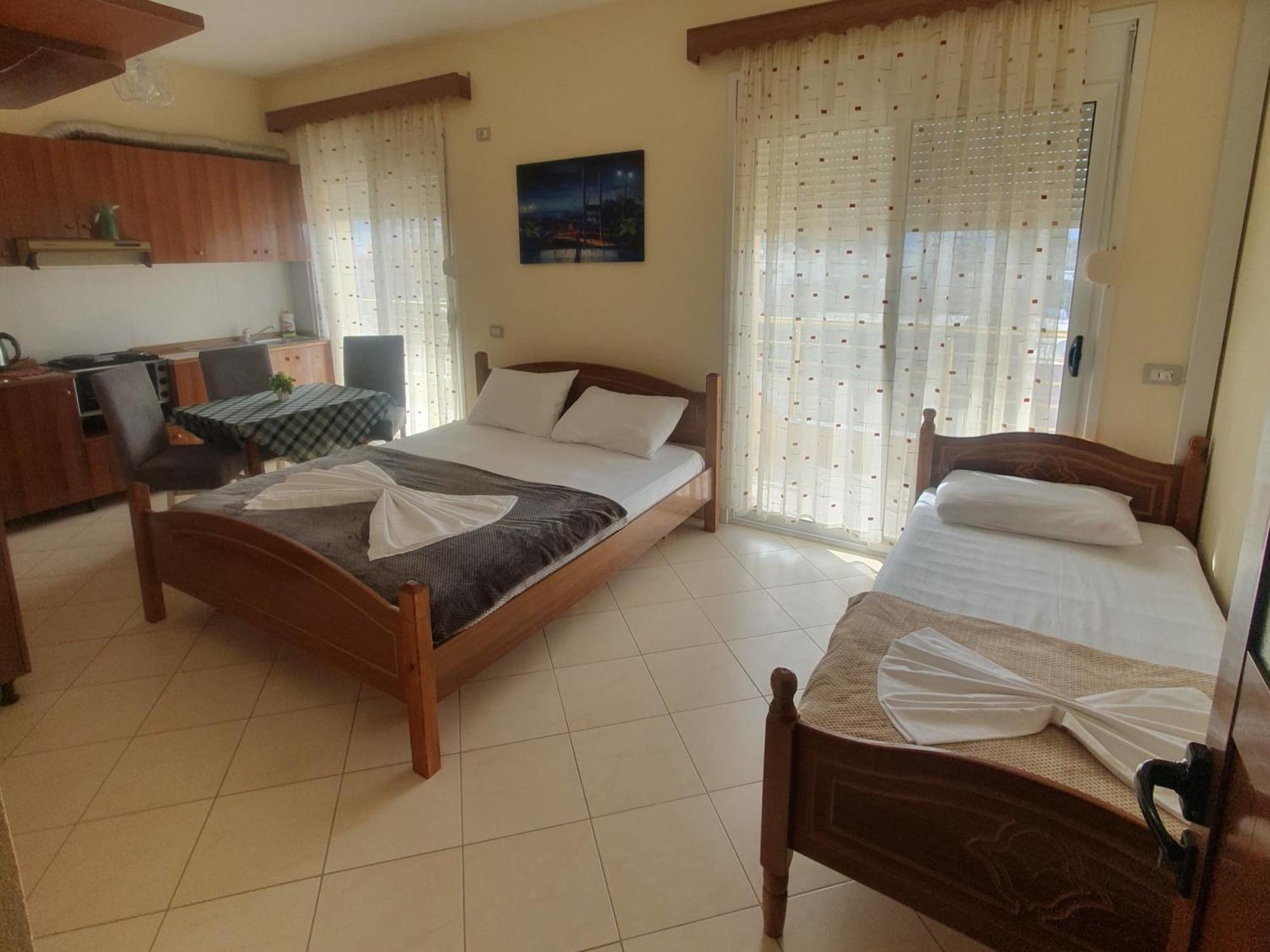 L&G Hotel Vlorë Habitación foto