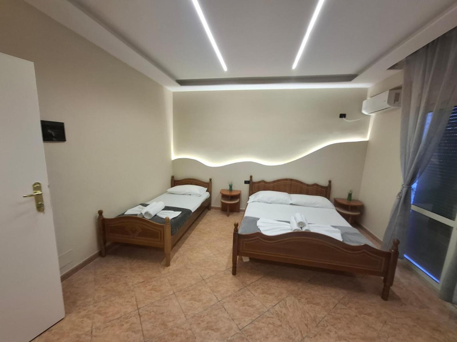 L&G Hotel Vlorë Habitación foto